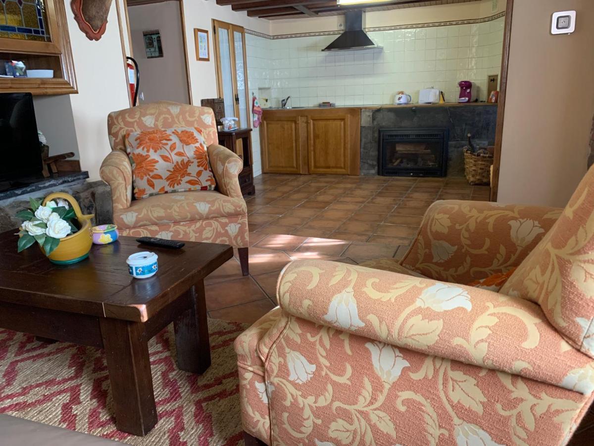 El Corral De Baxo Villa Felechosa Bagian luar foto